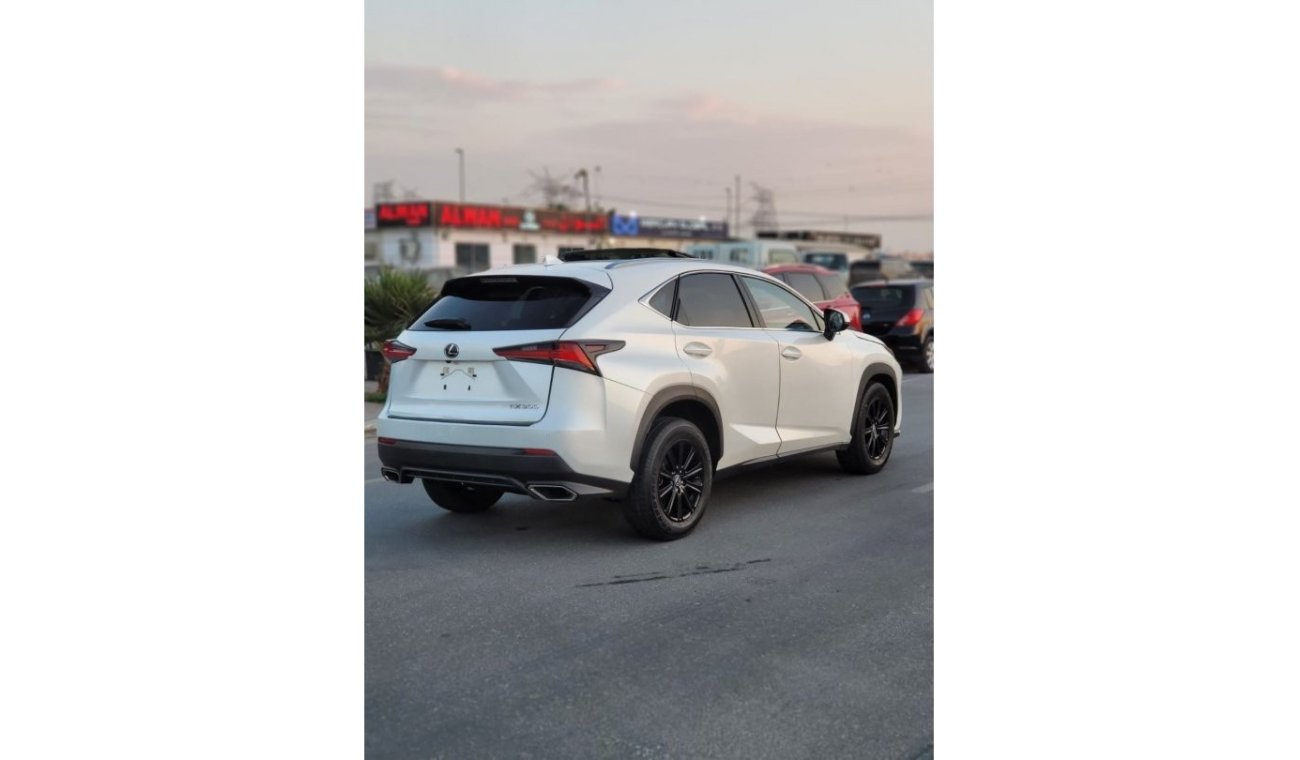 لكزس NX 300 LEXUS NX300 FULL OPTION CLEAN CAR