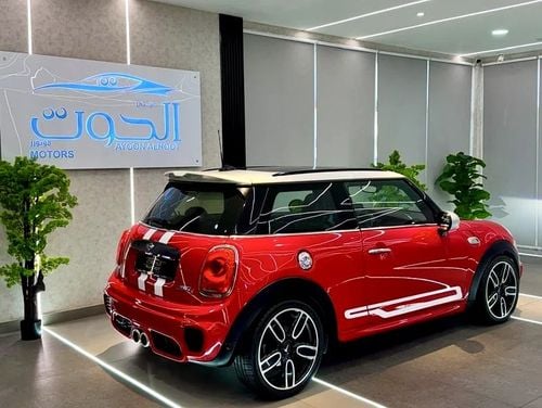 Mini Cooper BEAUTIFUL S ** JCW ** ACCIDENT FREE || GCC || TOP OPTIONS || CONDITION