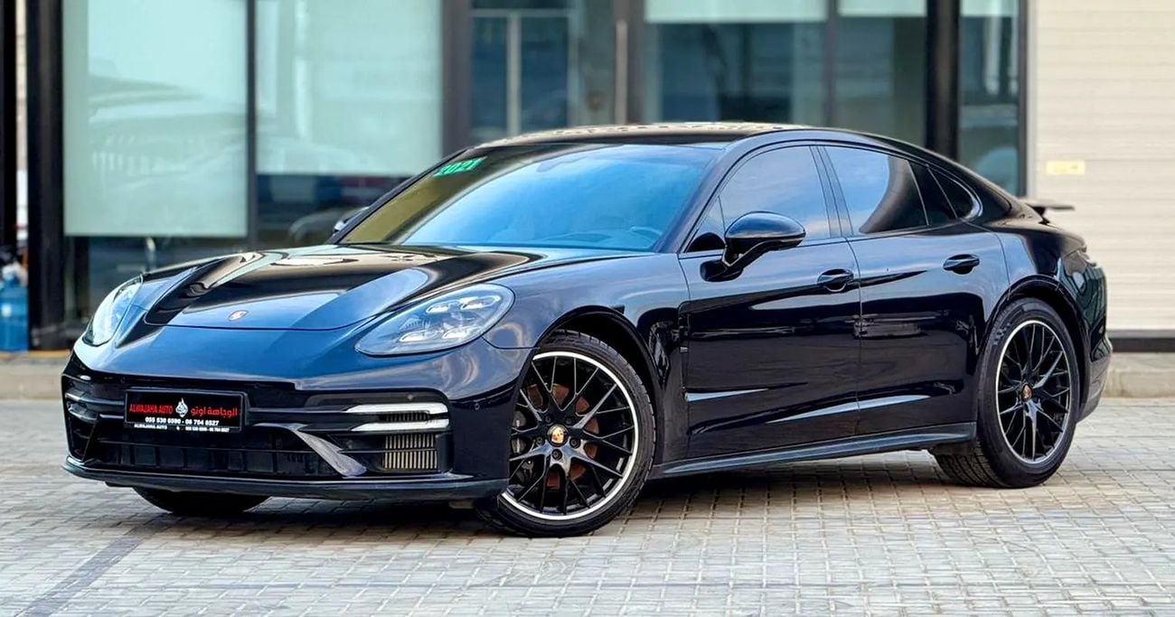 Porsche Panamera 4