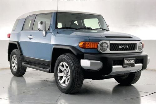 Toyota FJ Cruiser GXR | 1 year free warranty | 0 Down Payment