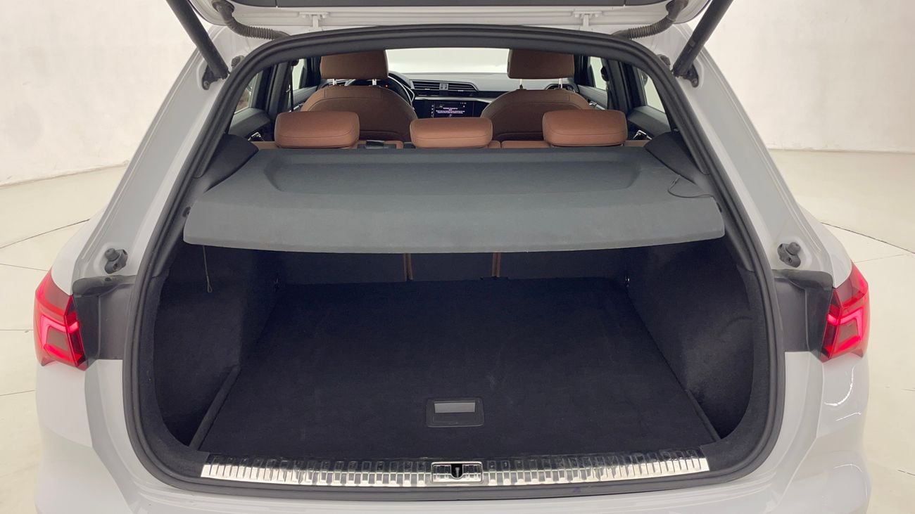 Audi Q3 35 TFSI Advanced 2.0L 2022 35 TFSI ADVANCED | AED 1520/Month | 0 DP | 30 Day Return | Warranty | Ser