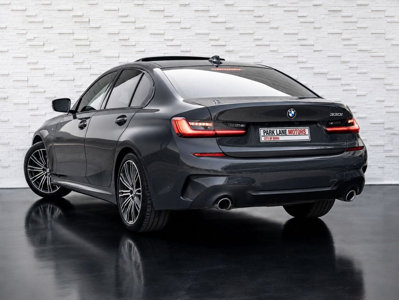 BMW 330i M SPORT
