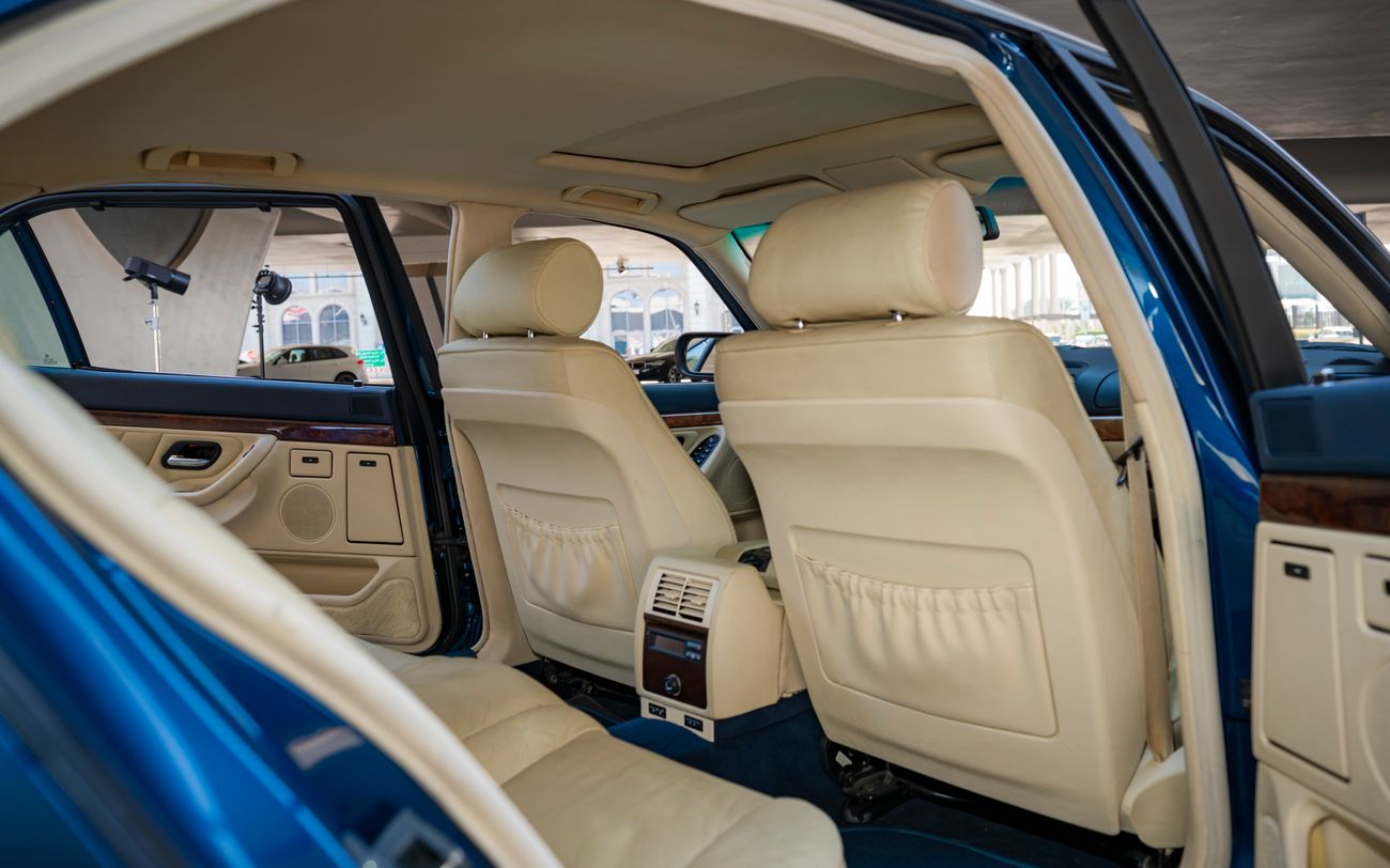 بي أم دبليو 728