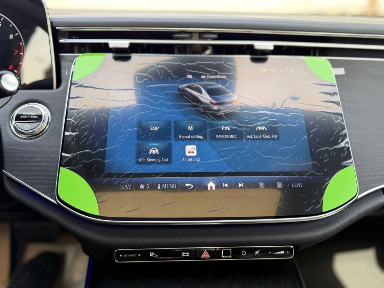 مرسيدس بنز E200