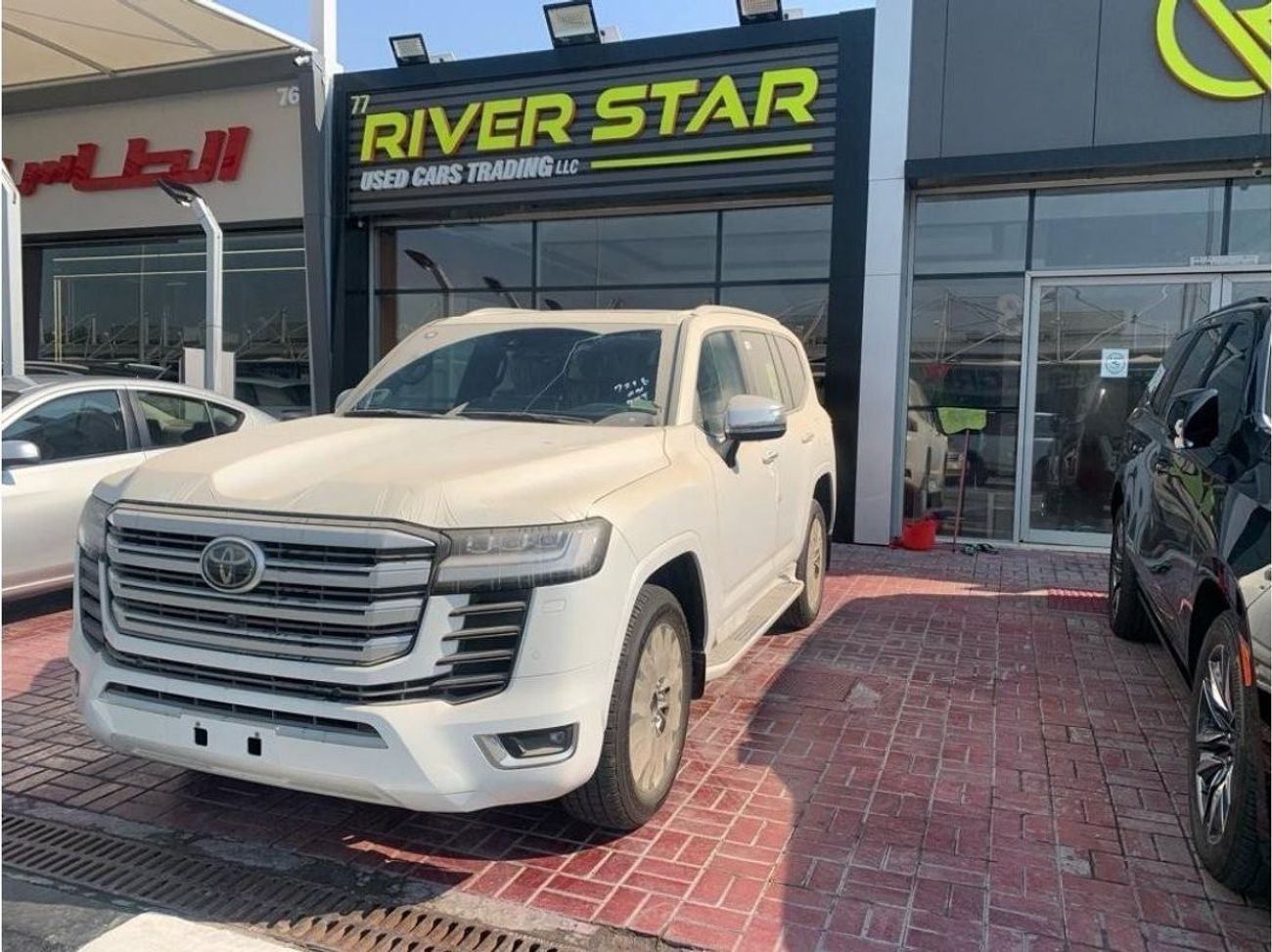 تويوتا لاند كروزر Land cruiser 3.5L VXR V6 full option