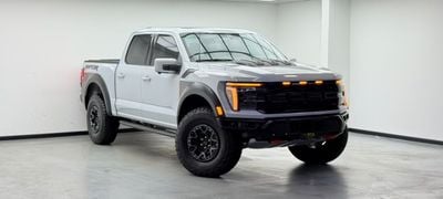 Ford F-150 RAPTOR R CREW 2025 Ford F-150 Raptor R, 2031 Ford Warranty + Service Pack, Full Ford Service History, Low km, GCC