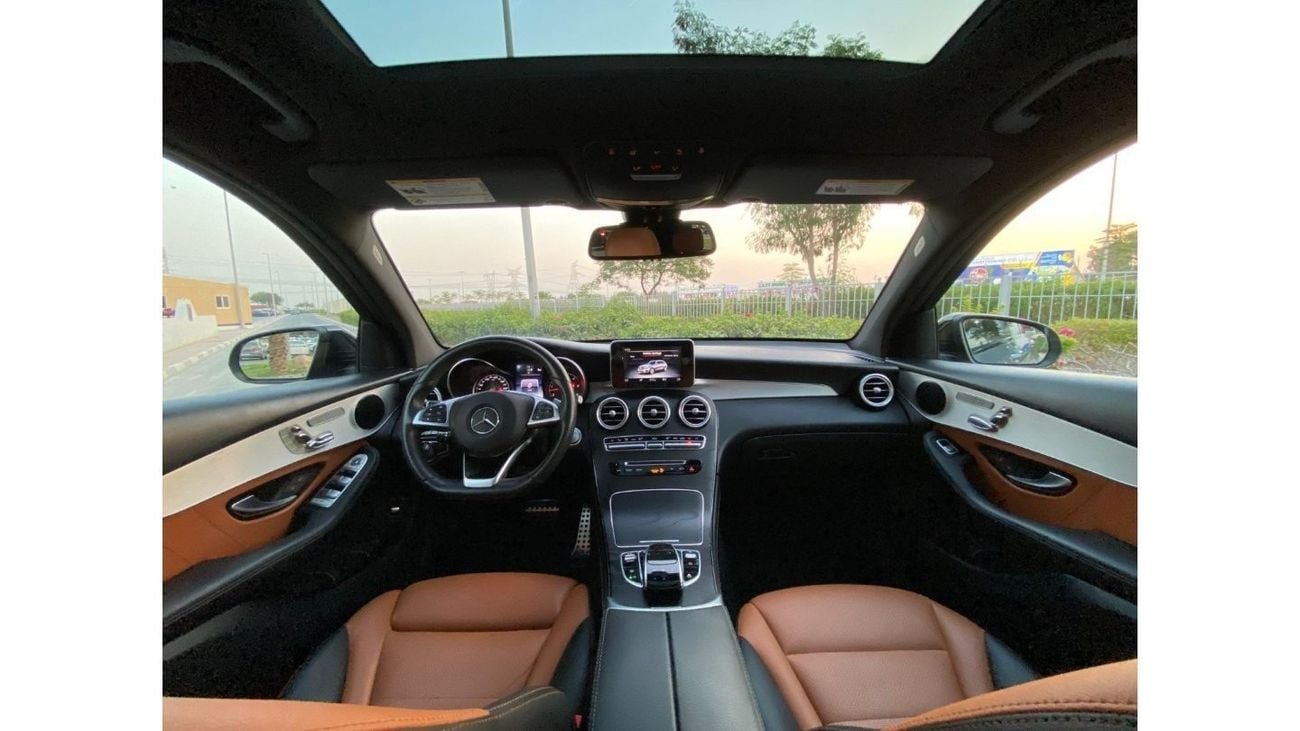 Mercedes-Benz GLC 300 4MATIC MERCEDES GLC 300 2019 = EXCELENT CONDITION =