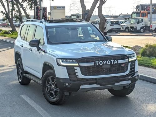 تويوتا لاند كروزر GR Sport | 3.3L Twin-Turbo V6 Diesel | Full Option | GCC Specs | Luxury 4WD SUV