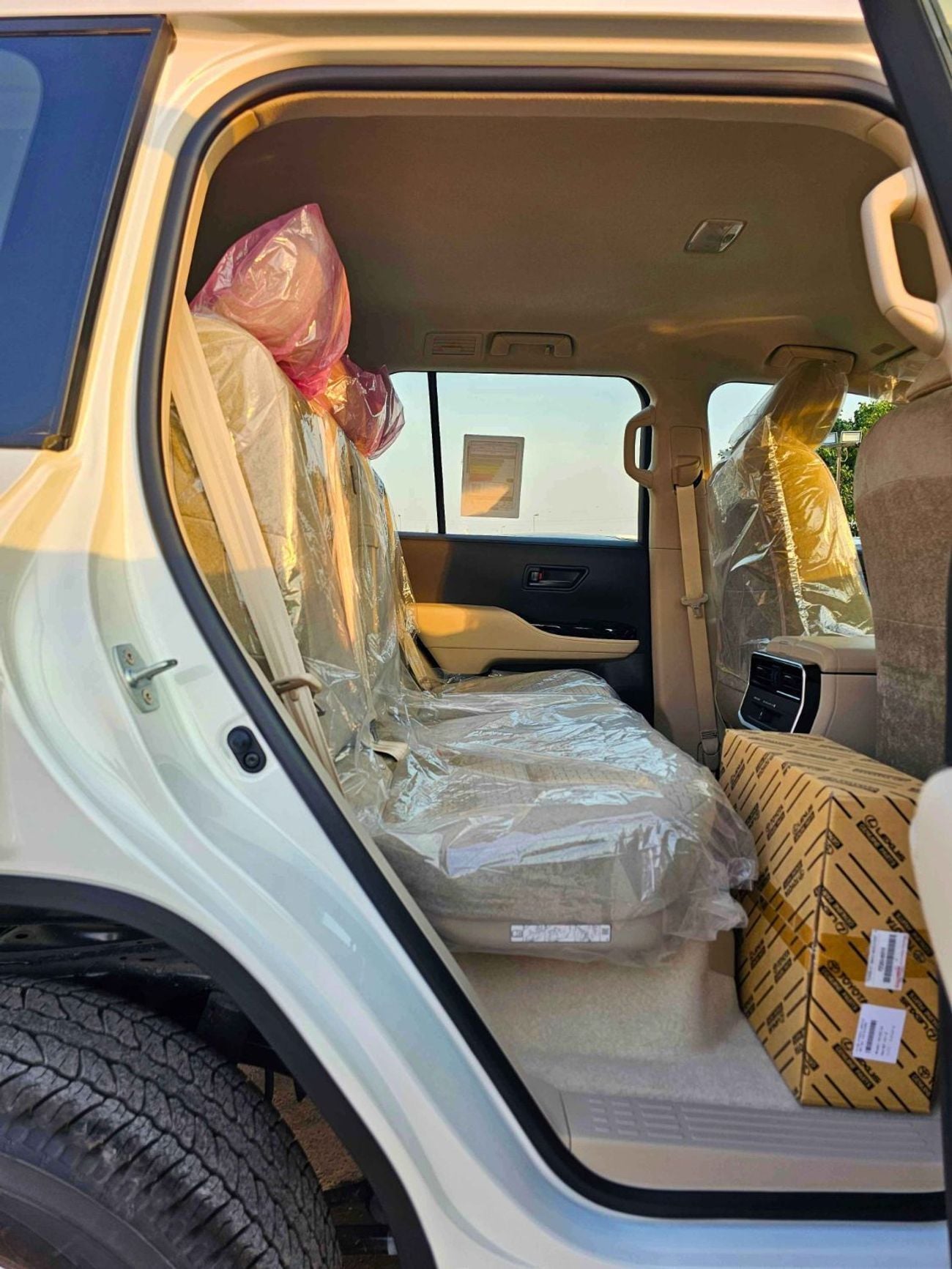 Toyota Land Cruiser GXR 3.5L TWRIN TURBO | BASIC | 3.5L V6 PETROL | PUSH START | DRIVER POWER SEAT | CODE# GXR-G
