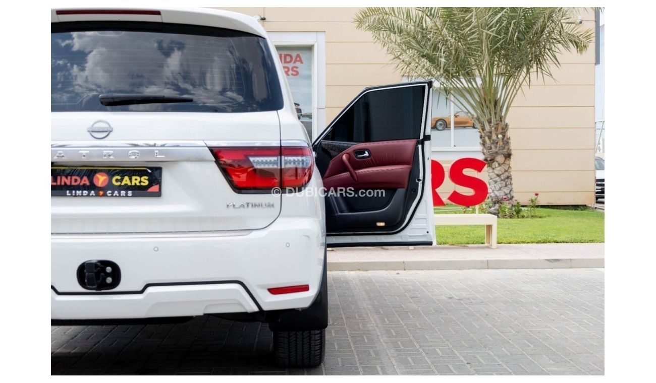 نيسان باترول Nissan Patrol Platinum 2024 GCC under Agency Warranty and Service Contract with Flexible Down-Paymen