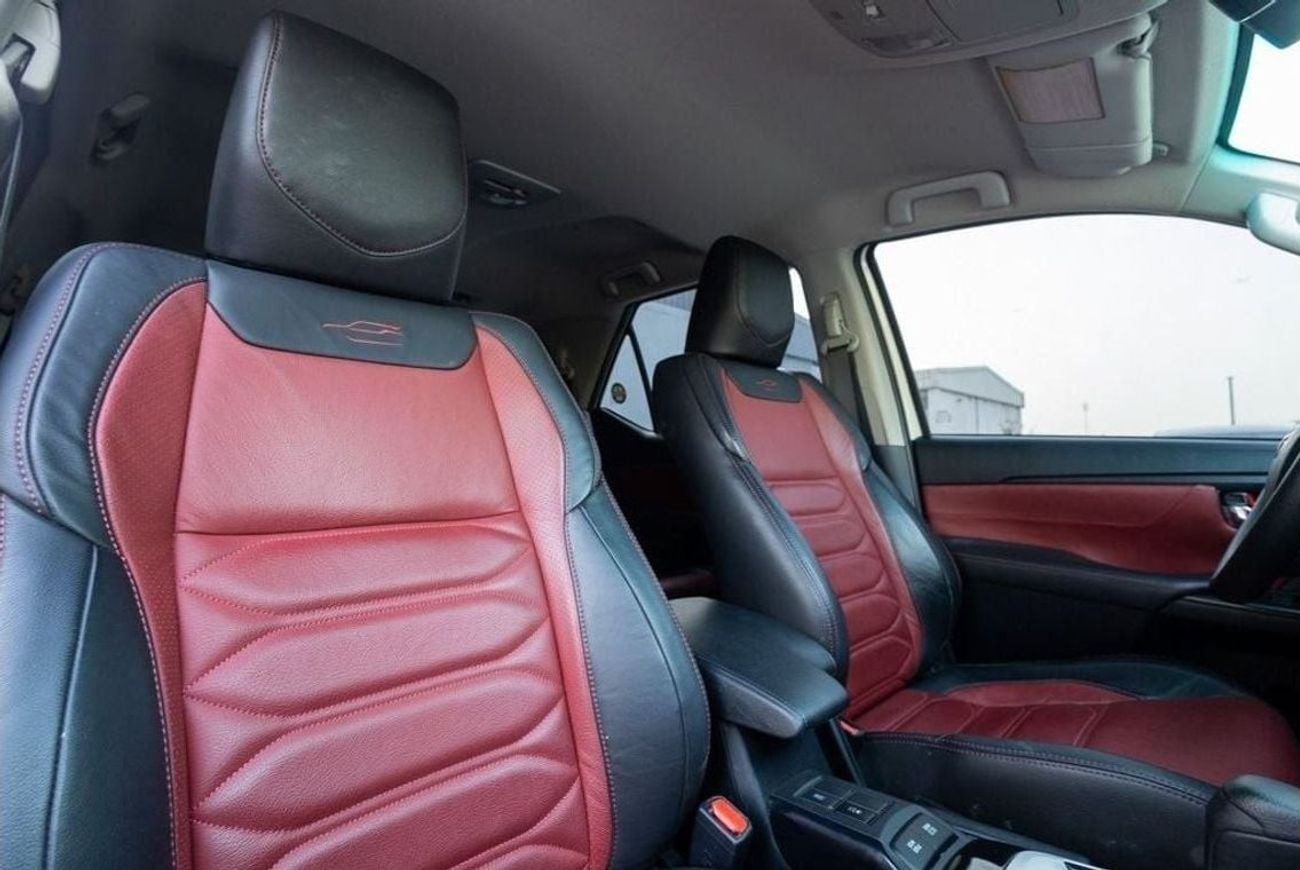 تويوتا فورتونر Toyota Fortuner TRD Sportivo 2018 GCC (LOW MILEAGE) under Warranty with Flexible Down-Payment.