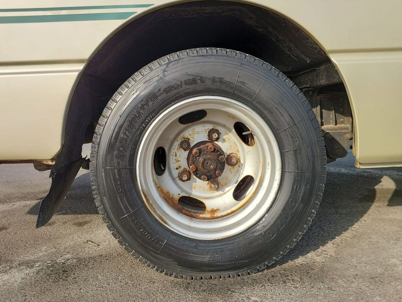 Nissan Civilian (RAMADAN OFFER) NISSAN CIVILIAN BUS RHD 1997 MODEL 4.2 L DIESEL AUTOMATIC(PM00785)