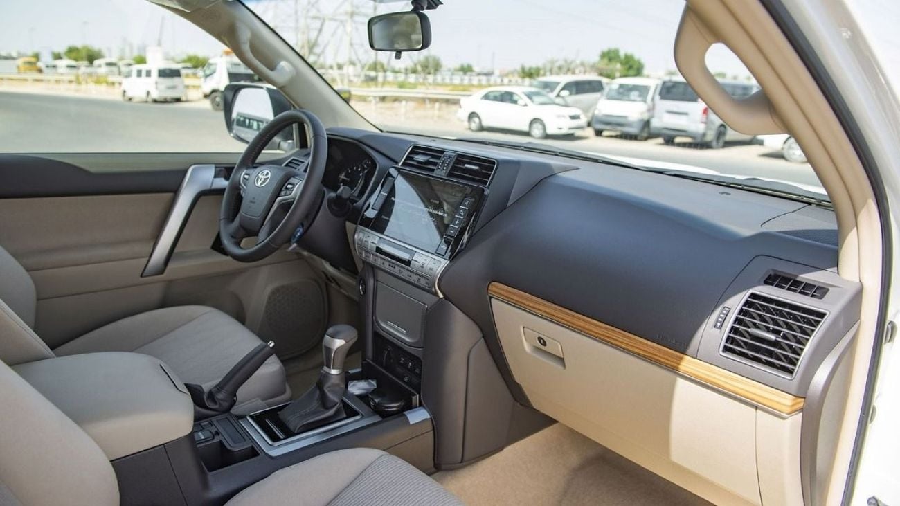 تويوتا برادو Toyota Prado VX 4.0L petrol 2023