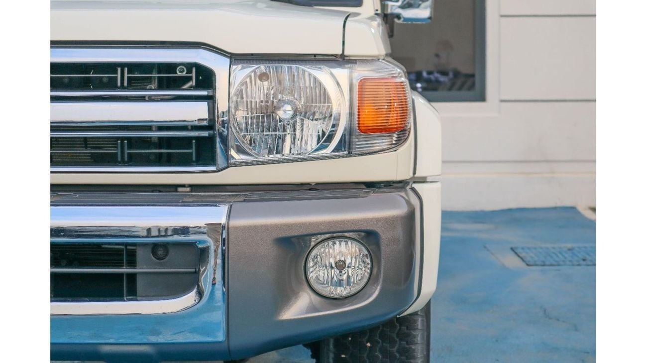 تويوتا لاند كروزر بيك آب مقصورة فردية Std