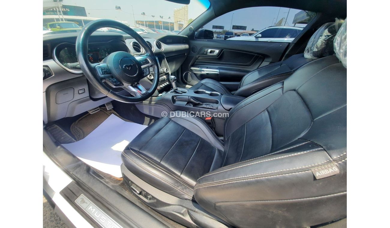 Ford Mustang GT Premium Ford mustang 2109 v8 gt full option