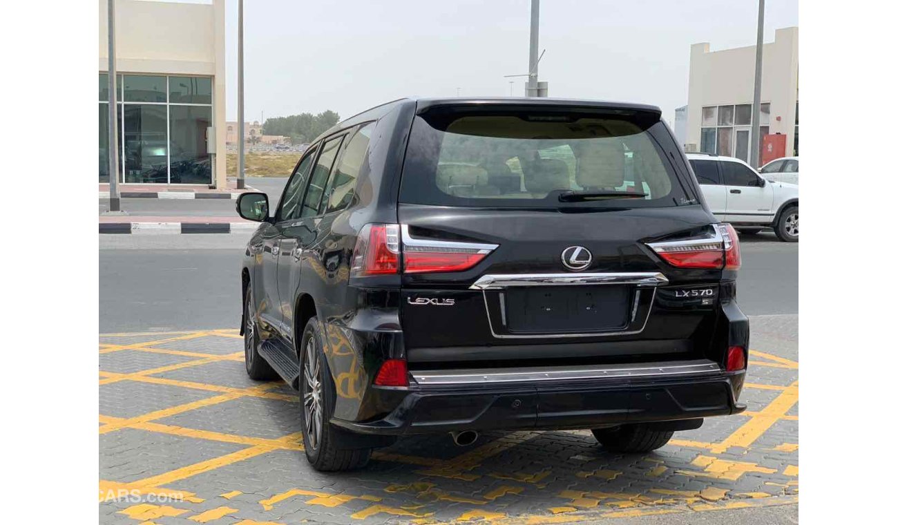 Lexus LX570 vary good  GCC 2009   Black inside bag