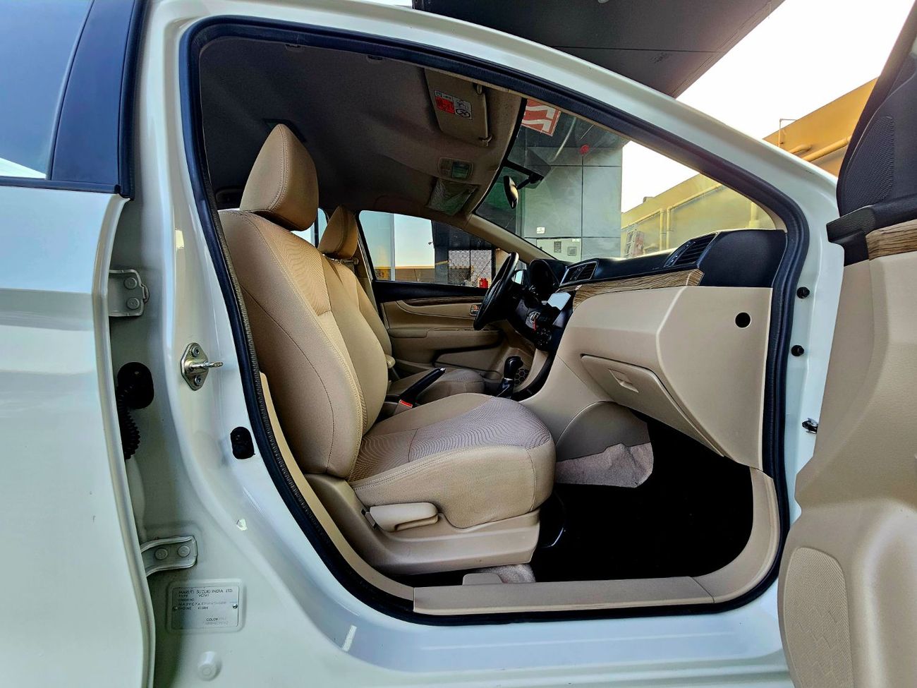 سوزوكي سياز CIAZ GLX/ 1.5L GCC/ LOW MILEAGE/ 2 KEYS/ IMMACULATE CONDIITON