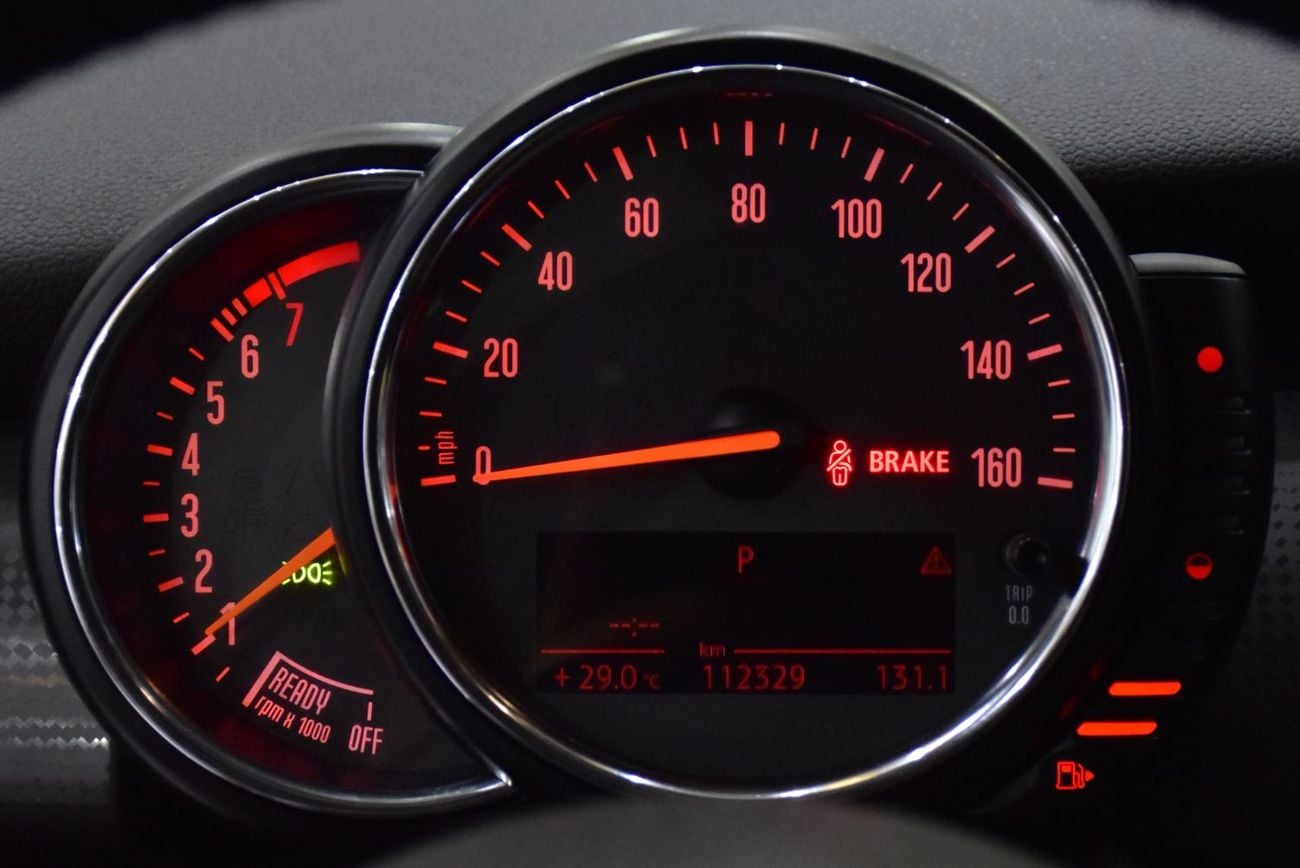 ميني كوبر STANDARD ميني كوبر (موديل 2015) باللون الأسود، بمواصفات أمريكية