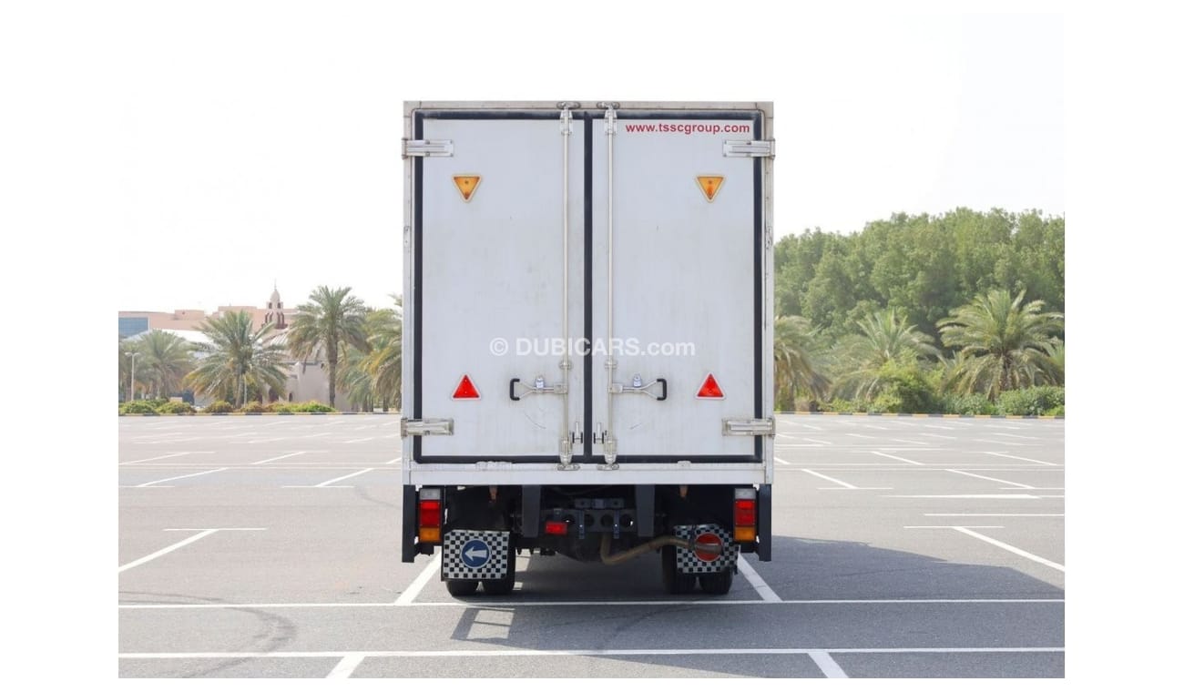 Isuzu NPR EURO4 | 4 TON INSULATED BOX | EXCELLENT CONDITION | GCC SPECS