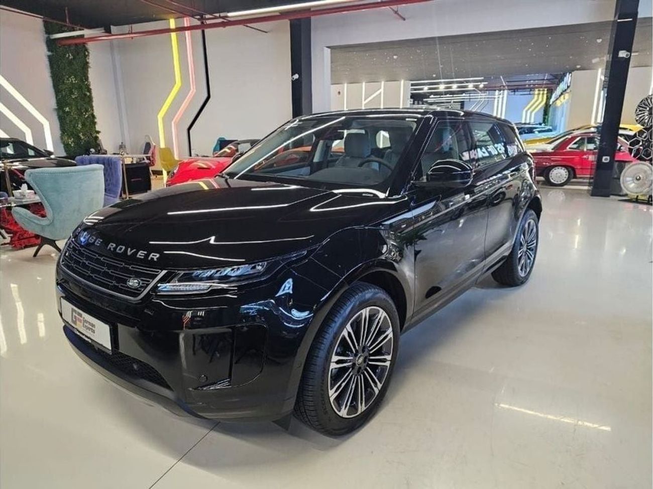 لاند روفر رانج روفر إيفوك 2024 Range Rover Evoque S (5 YEARS WARRANTY AND SERVICE CONTRACT )