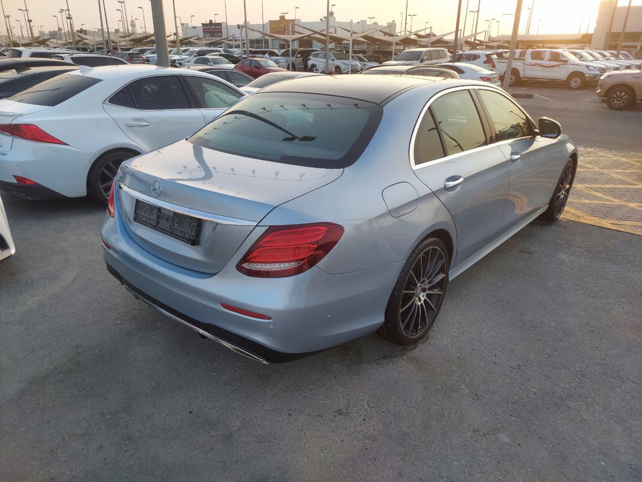 Mercedes Benz E200 AMG