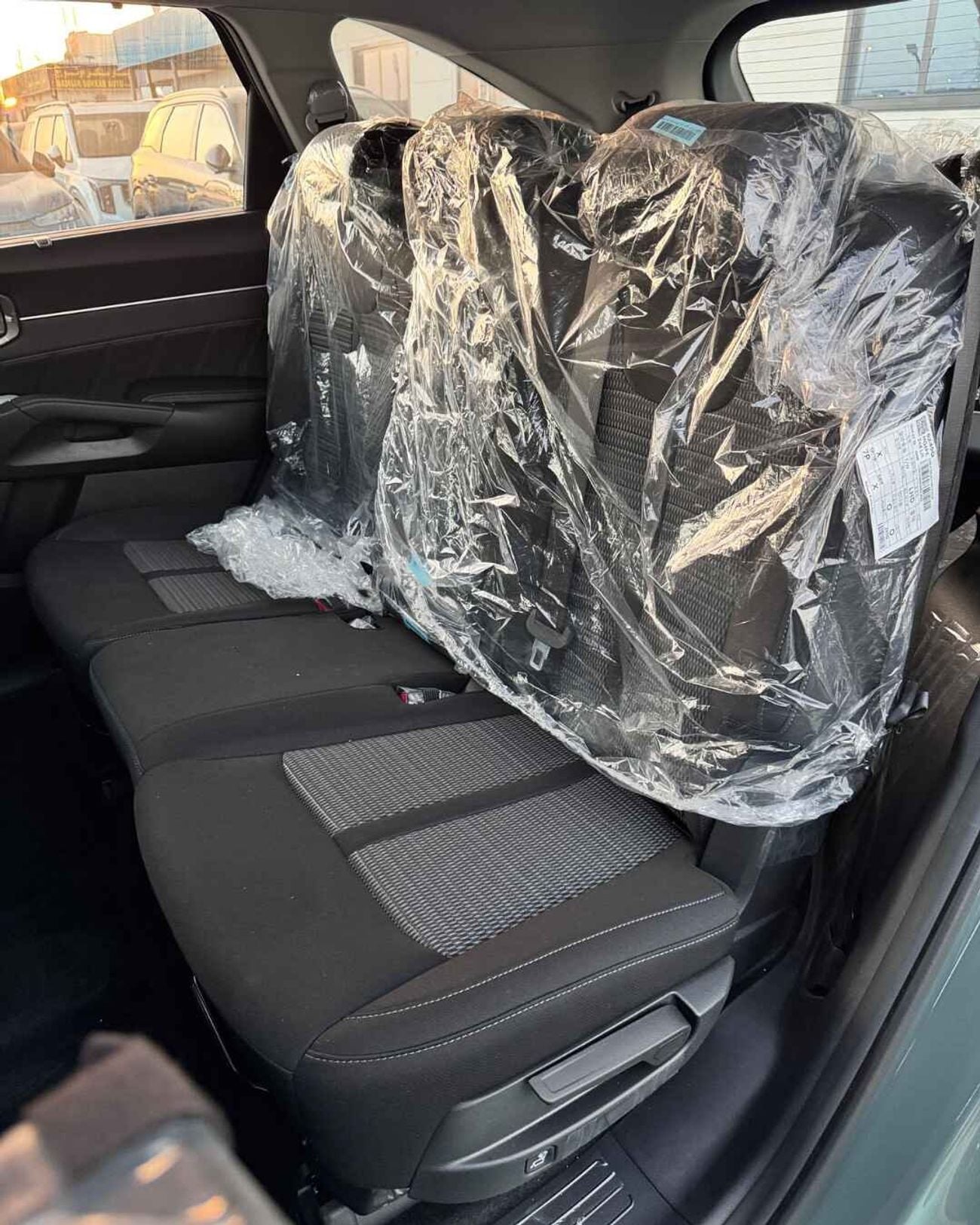 Kia Sorento FULL 1.6T (HYBRID) - 2025 MODEL -MID OPTION