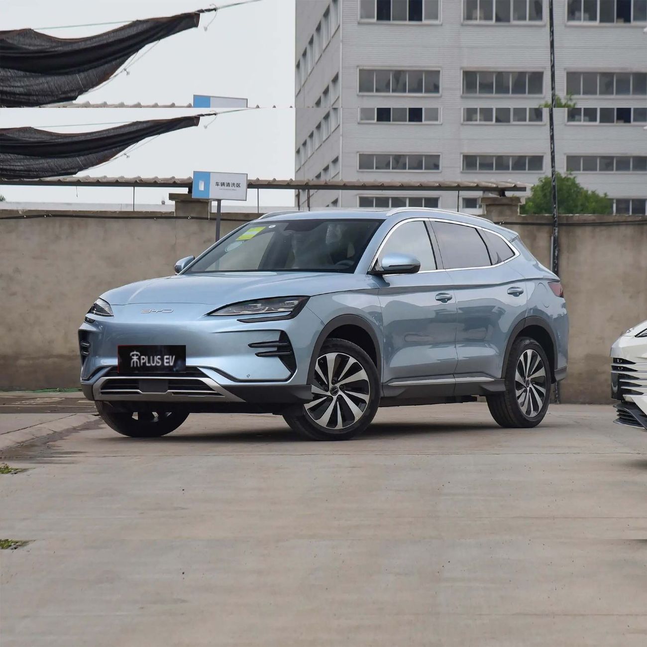 بي واي دي سونغ بلس سيارة كهربائية بالكامل