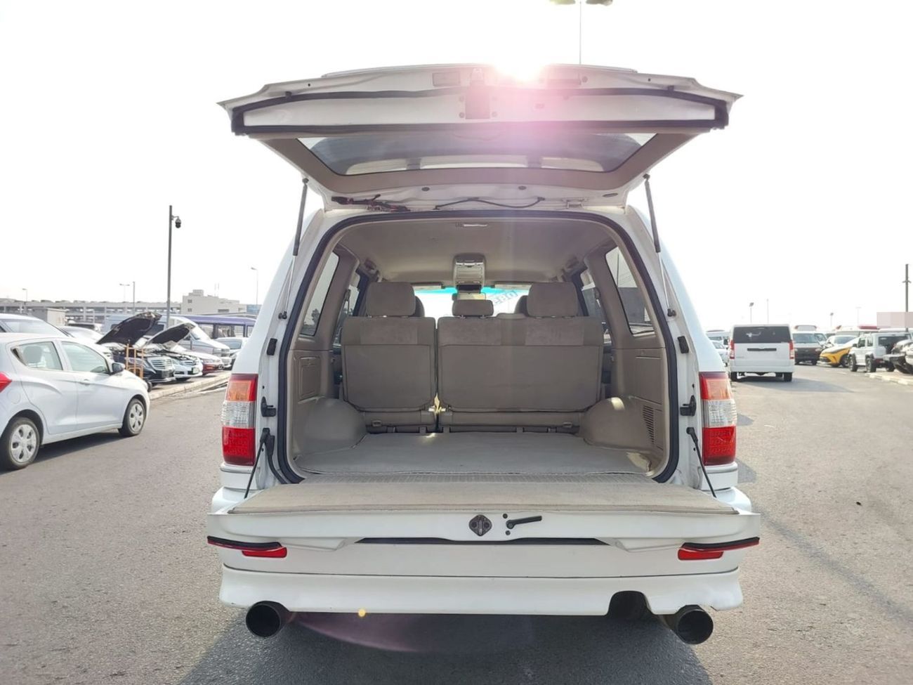 تويوتا لاند كروزر TOYOTA LAND CRUISER SUV RHD 2005 MODEL 4.2 L DIESEL AUTOMATIC(PM27948)