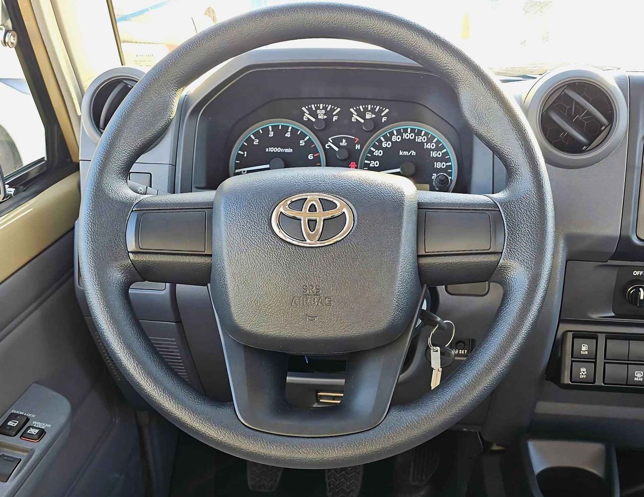Toyota Land Cruiser 70 LC78 STD | 4.0L V6 | M/T | PETROL | POWER WINDOWS & LOCKS | 4WD (CODE # LC78)