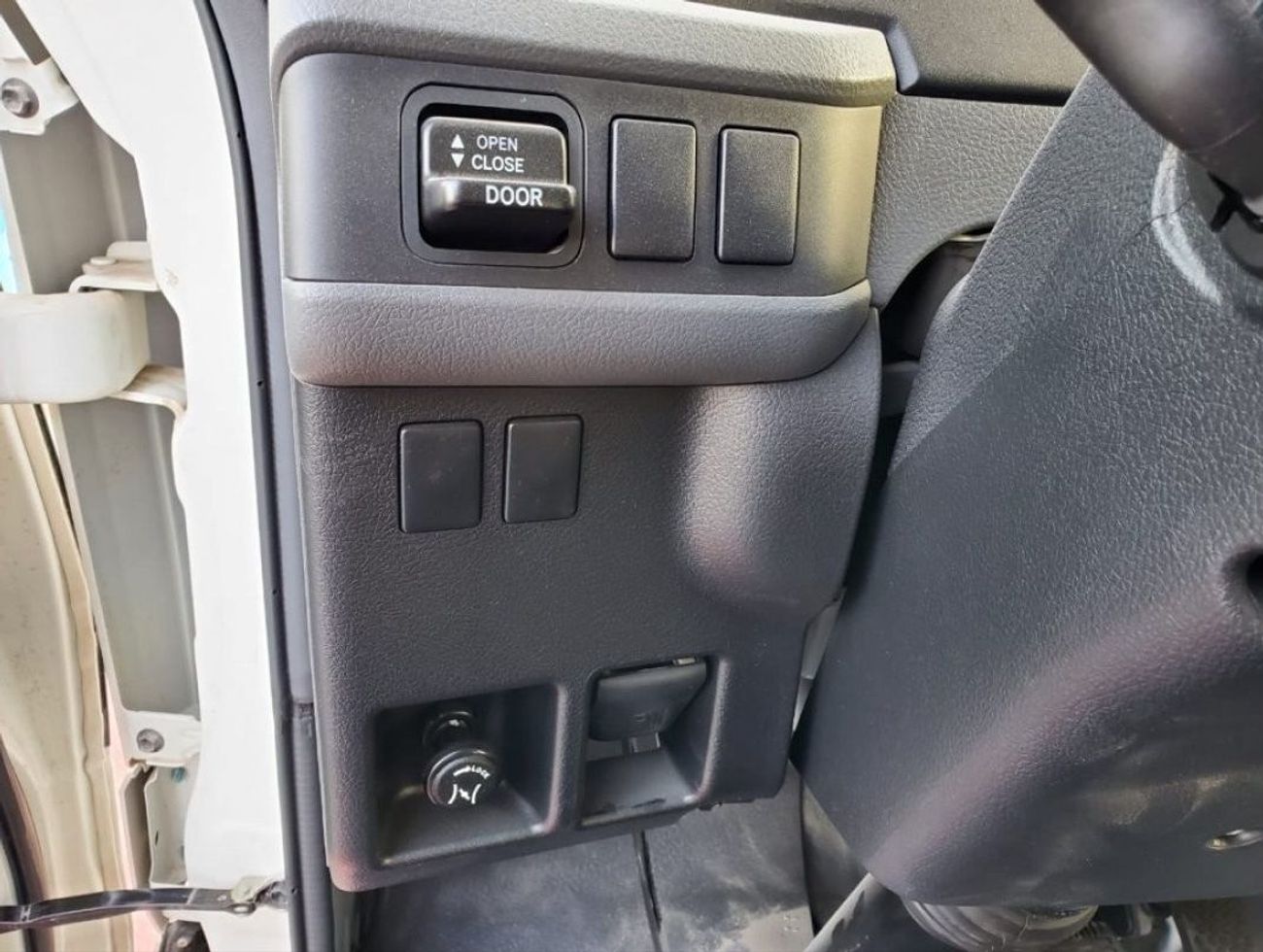 Toyota Coaster 2022 4.2L DSL 22 SEATS BUS FOR EXPORT ONLY