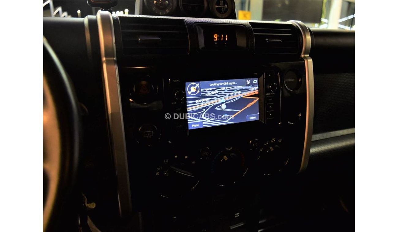 Toyota FJ Cruiser FULL SERVICE HISTORY! EXCELLENT DEAL for this Toyota FJ CRUISER GX.R 2015 Model!! GCC Specs