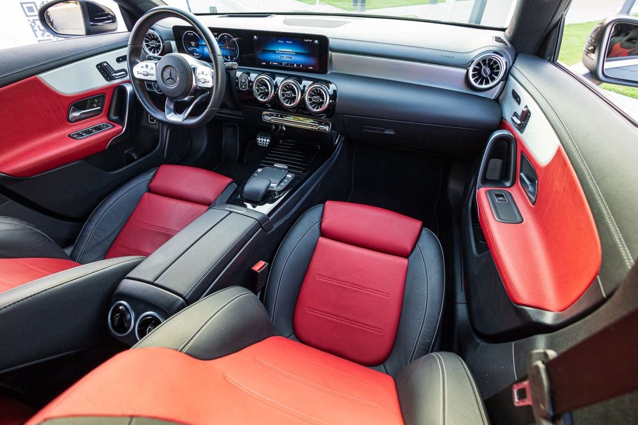 Mercedes Benz CLA250 4MATIC Mercedes-Benz CLA 250 2023 GCC | | Agency Warranty | Service Contract