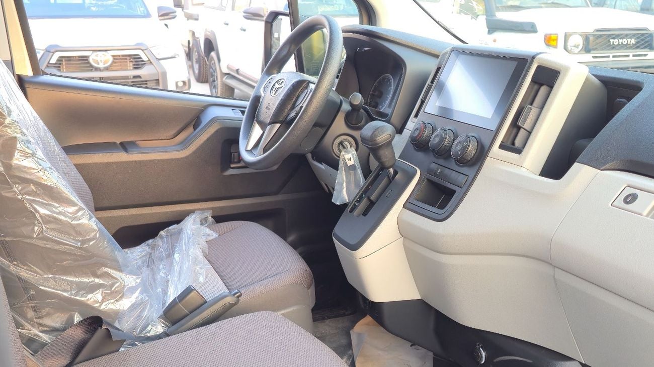Toyota Hiace TOYOTA HIACE CARGO 3.5L AT MODEL YEAR 2026 COLOR WHITE