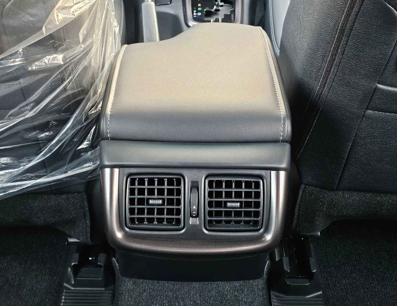 Toyota Hilux GR SPORT WIDE BODY /4.0L V6 PETROL/OVER FENDER/BLIND SPOT/360*CAMERA/DRIVER PWR SEATS (CODE #H4GRY)