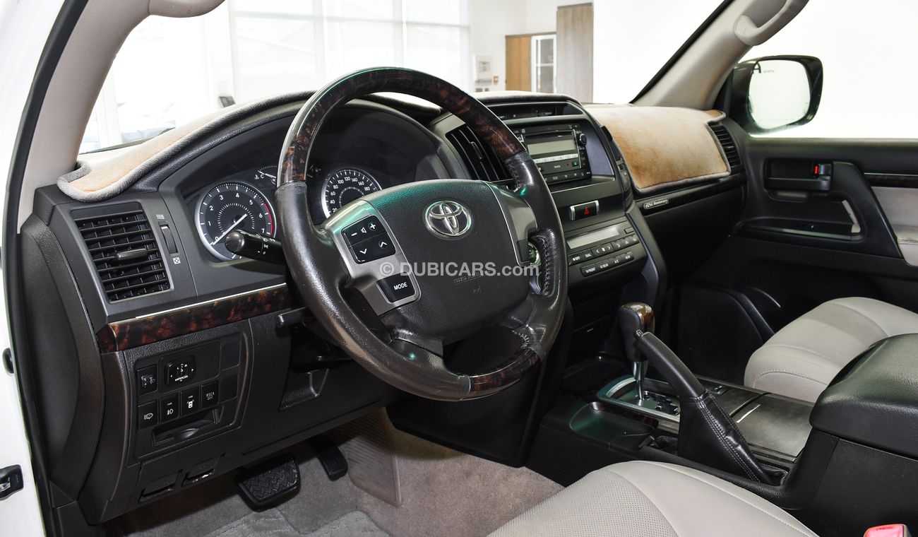 تويوتا لاند كروزر GXR-i V6