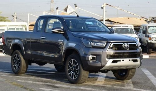Toyota Hilux 2017 Toyota Hilux Pick-Up, 2dr Single Cab Utility, 2.8L 4Cyl Diesel, Manual, Four wheel, Right hand