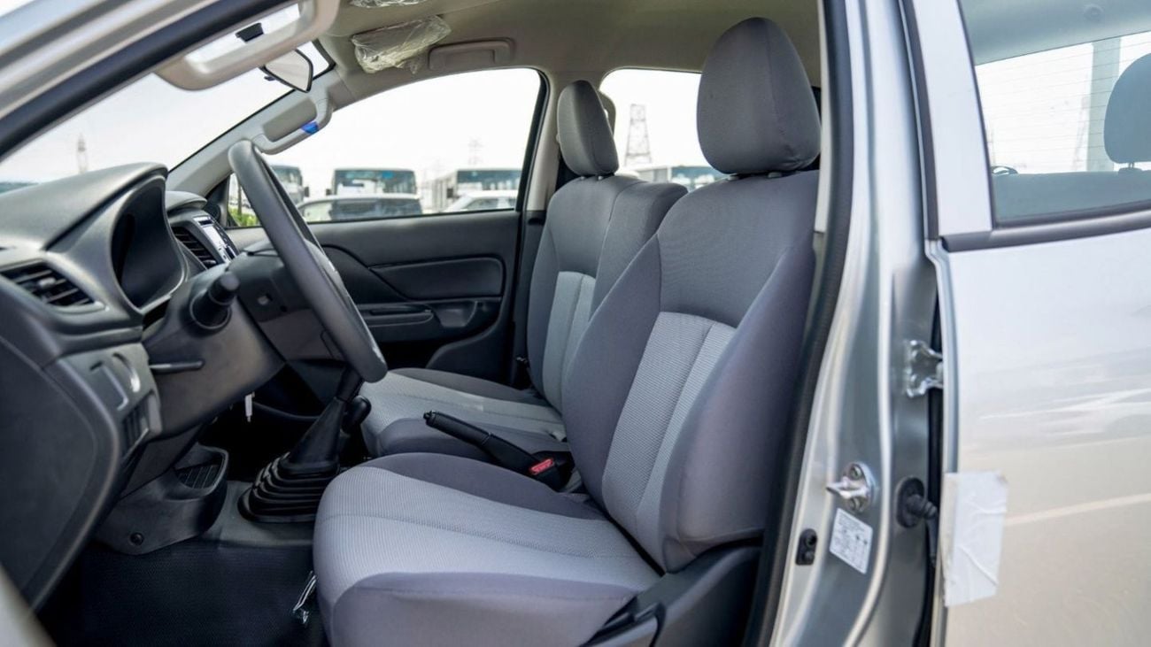 Mitsubishi L200 (LHD) MITSUBISHI L200 DC GL 2.5D MT 4WD MY2023 - SILVER