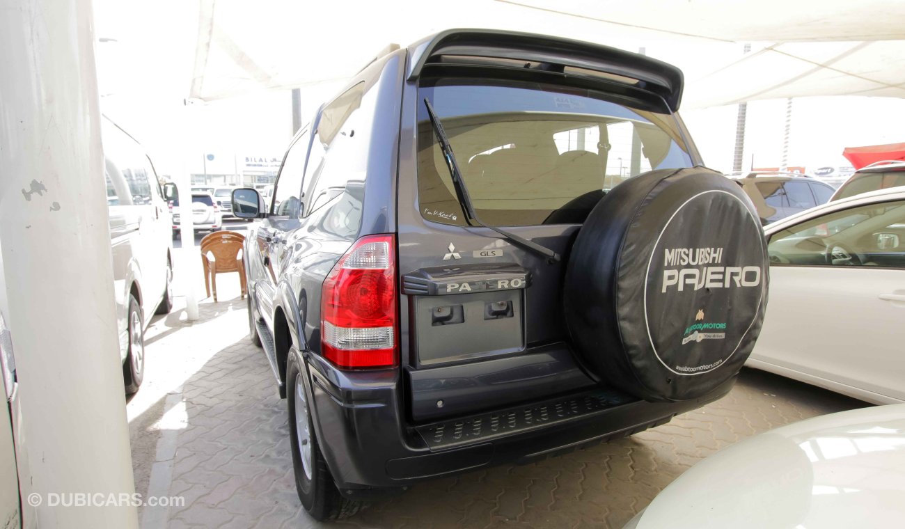 Mitsubishi Pajero GLS V6