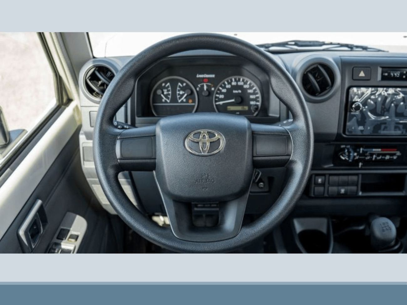 Toyota Land Cruiser 70 ECT0029 - TLC78 Hardtop 3 Doors - 4.2L Diesel Manual White -2025