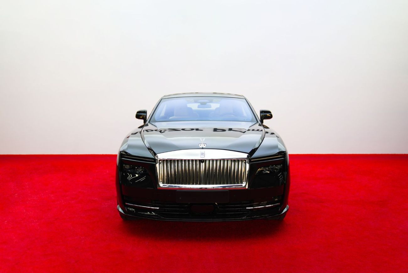 رولز رويس سبيكتر Brand New Rolls Royce Spectre