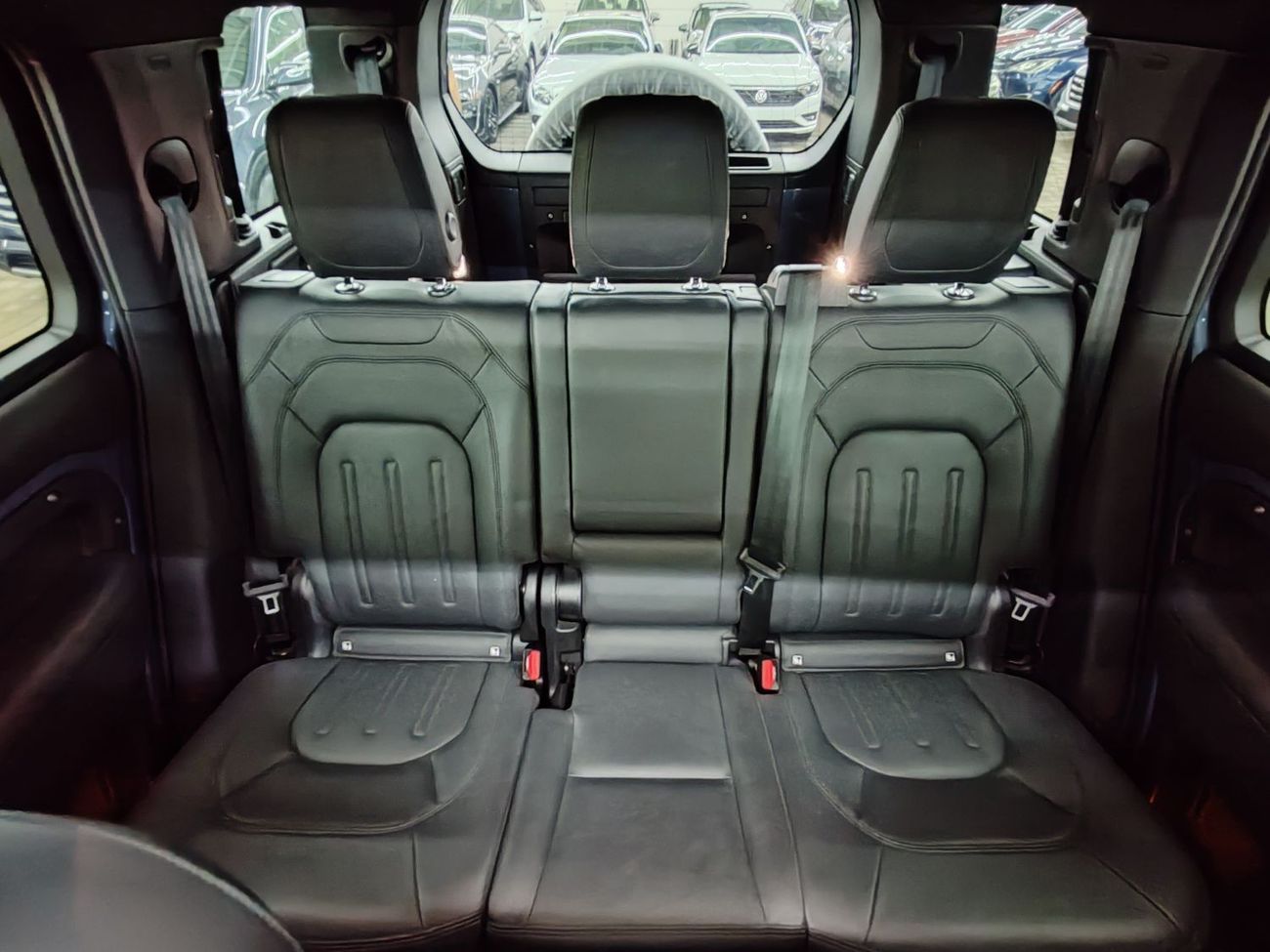 لاند روفر ديفندر P400 110 X-Dynamic HSE Warranty one year