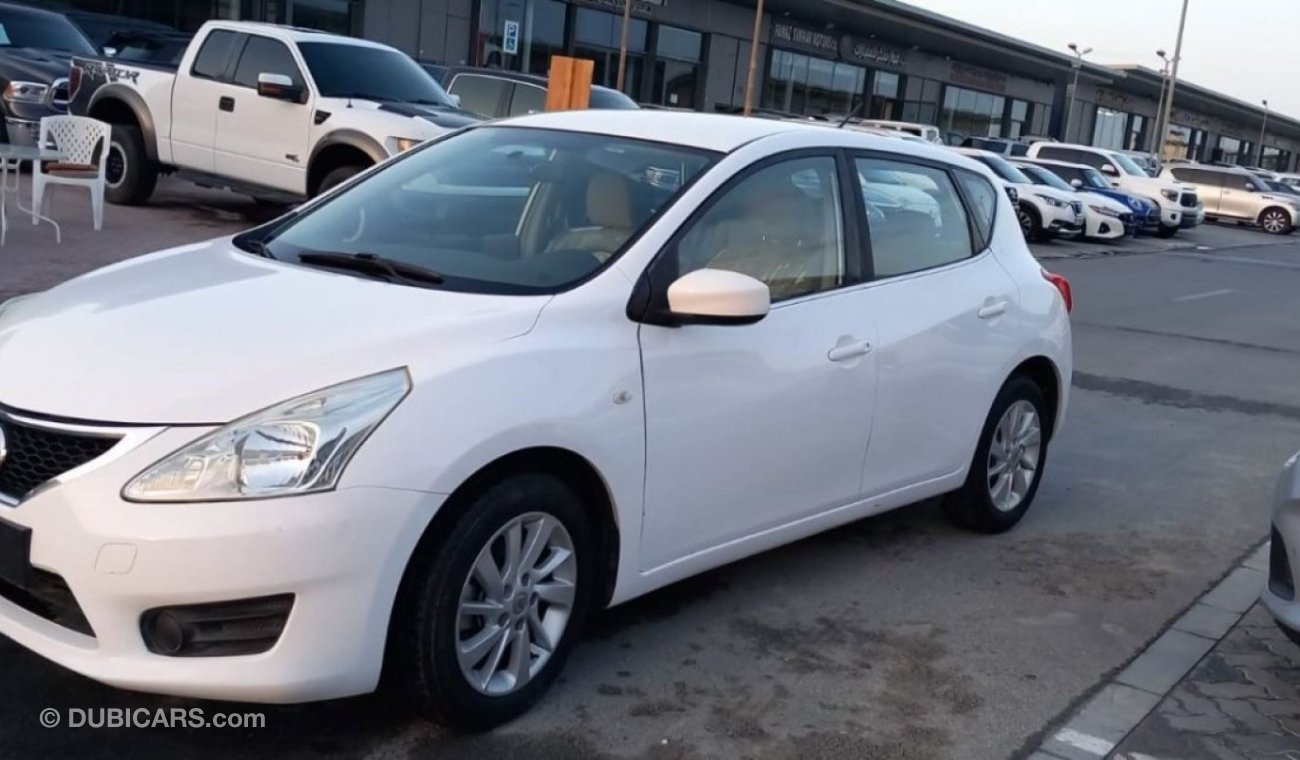 Nissan Tiida Nissan Tiida SV (C12), 5dr Hatchback, 1.6L 4cyl Petrol, Automatic, Front Wheel Drive 2014