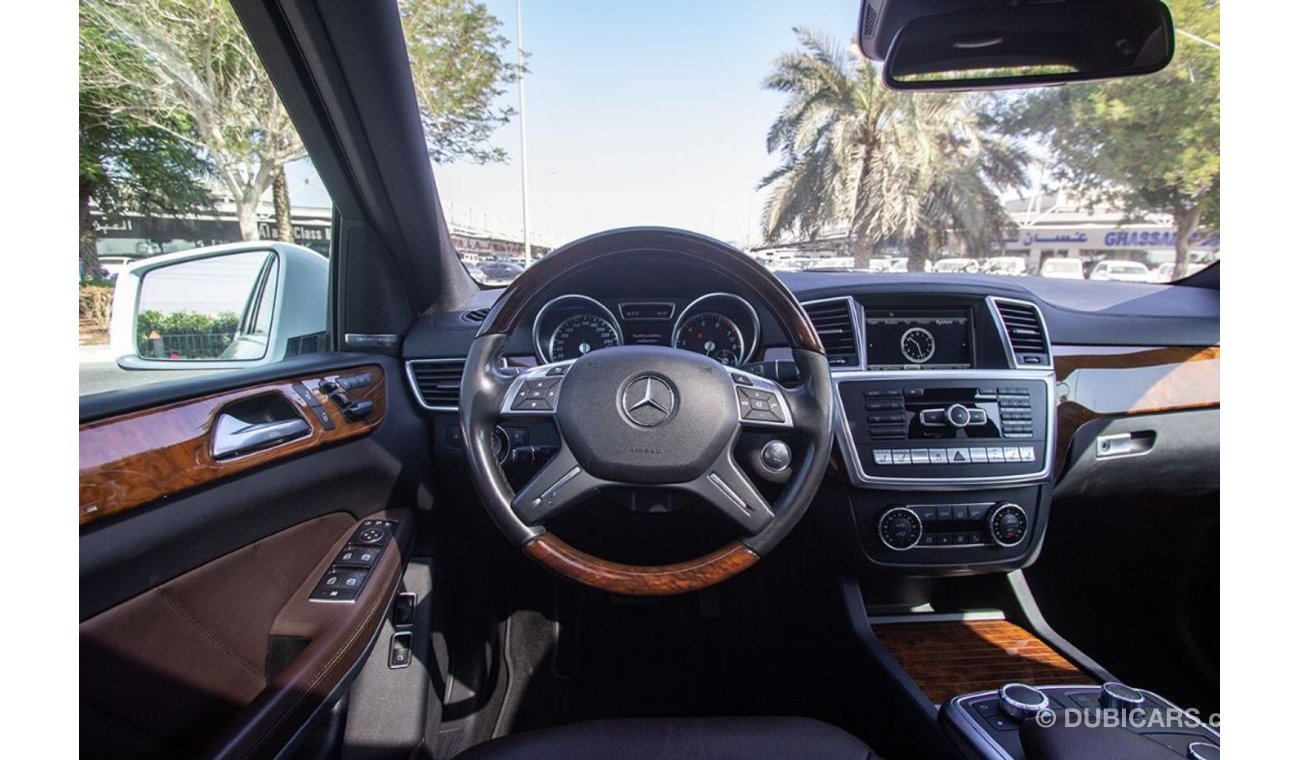 Mercedes-Benz GL 500 -2015 - GCC - ASSIST AND FACILITY IN DOWN PAYMENT - 2540 AED/MONTHLY- 1 YEAR WARRANTY