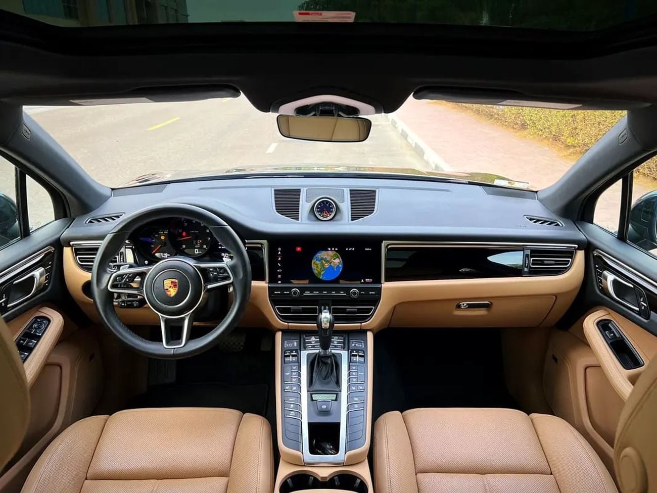 Porsche Macan Standard - American Specs