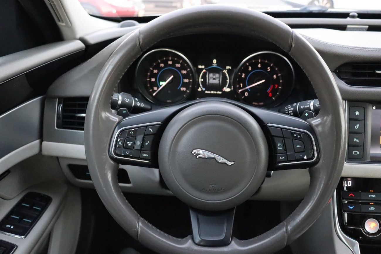 جاكوار XF JAGUAR XF R-SPORT 3.5L SUPERCHARGER 2016