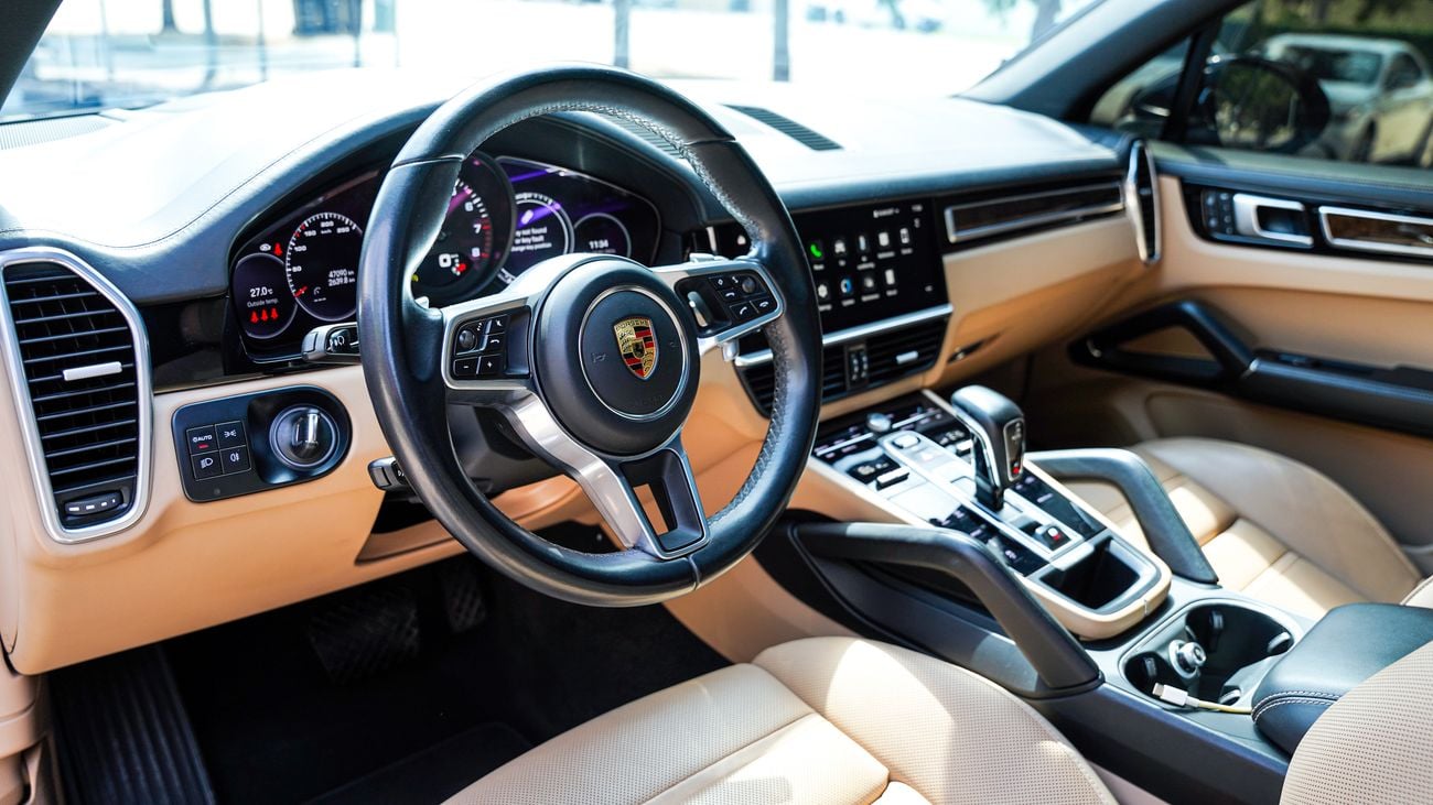 Porsche Cayenne Base