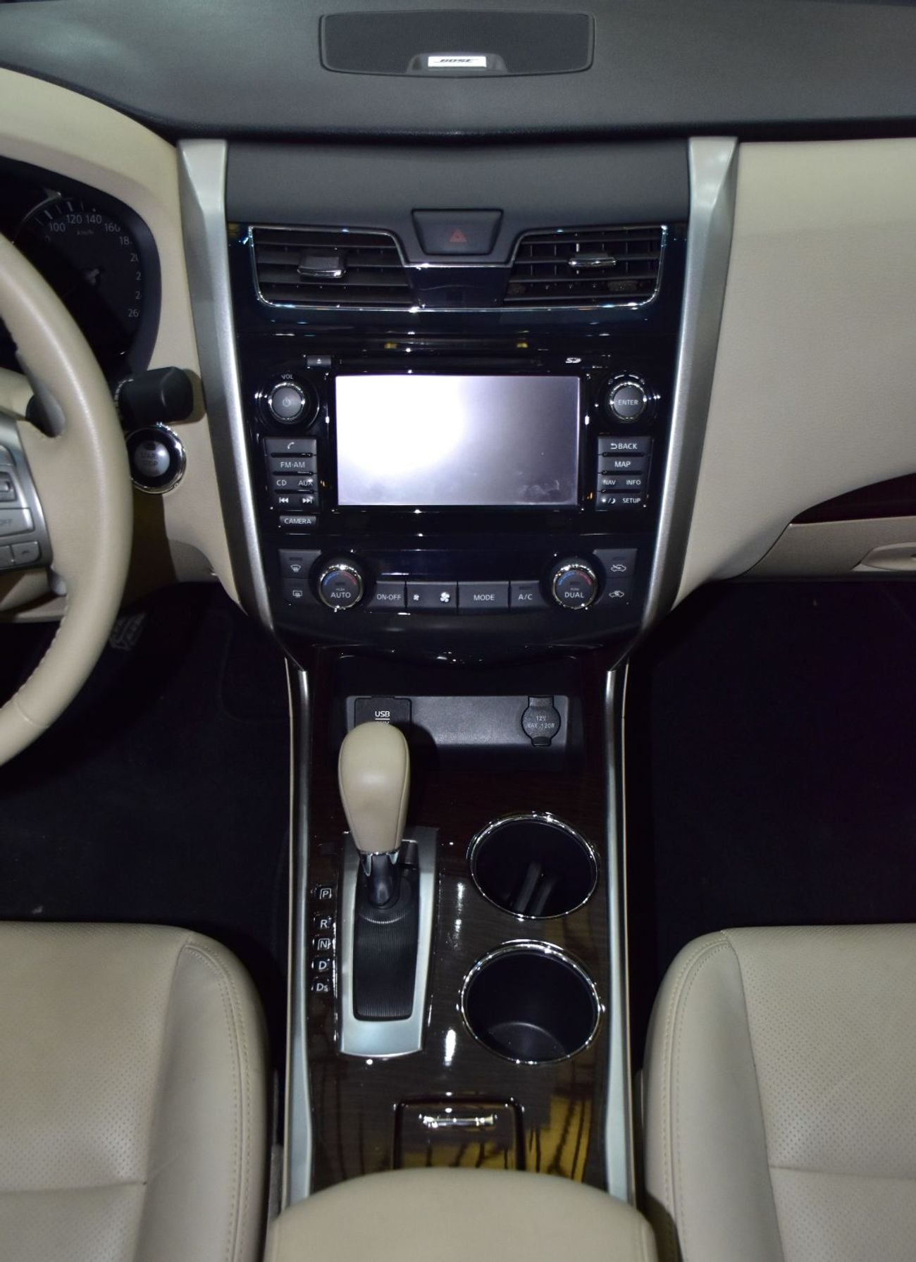 نيسان ألتيما SL EXCELLENT DEAL for our Nissan Altima SL ( 2015 Model ) in Blue Color GCC Specs
