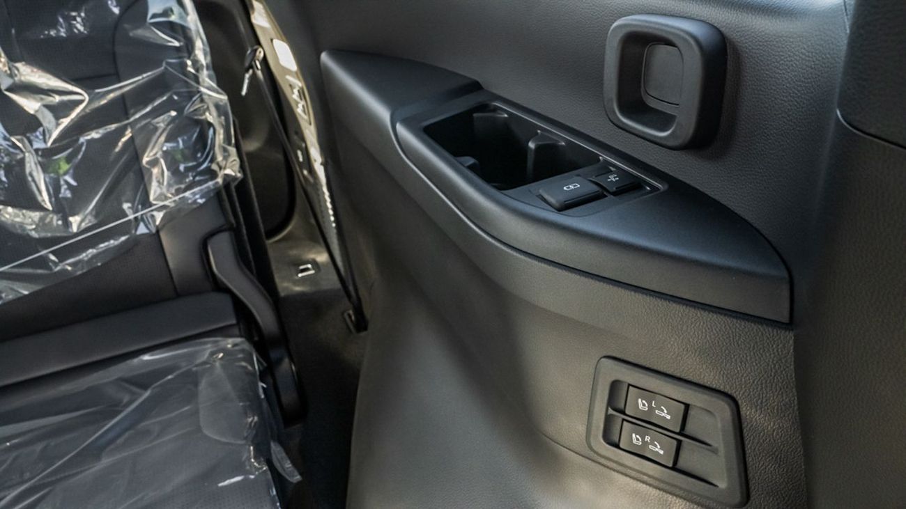 تويوتا لاند كروزر TOYOTA LANDCRUISER 3.5 VX HI HEV -2025YM