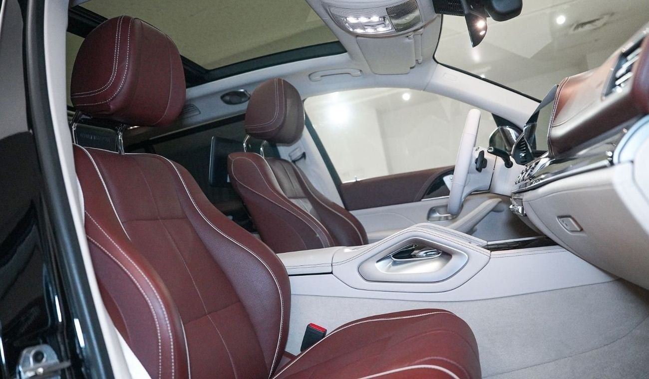 مرسيدس مايباخ gls600 مايباخ - AED 8,653 P/M - Warranty till 09/2026