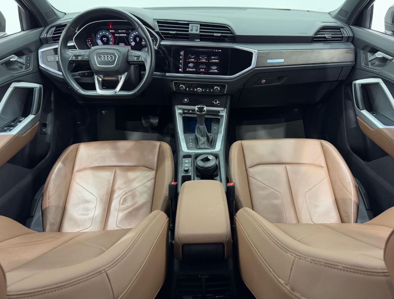 أودي Q3 40 TFSI quattro 2.0L SUV 2022 Audi Q3 40TFSI Quattro, 2026 Audi Warranty, 2025 Audi Service Pack, Lo